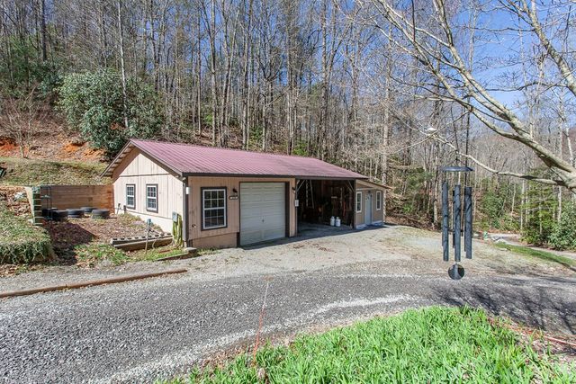 420 Dinkins Creek Road, Murphy, NC 28906
