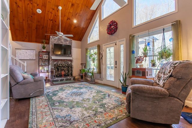 420 Dinkins Creek Road, Murphy, NC 28906