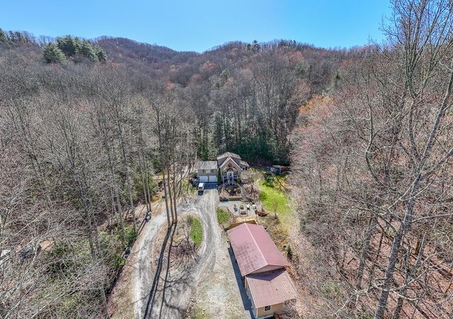 420 Dinkins Creek Road, Murphy, NC 28906
