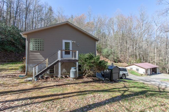 420 Dinkins Creek Road, Murphy, NC 28906
