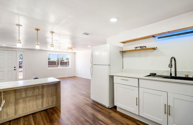 1407 De Baca North Circle SW, Albuquerque, NM 87105