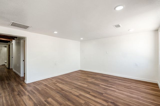 1407 De Baca North Circle SW, Albuquerque, NM 87105