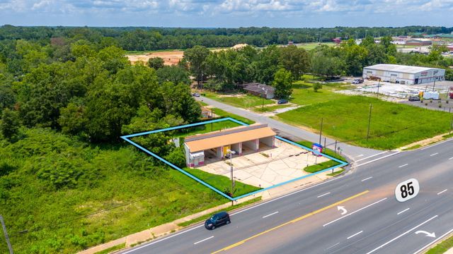 1202 N Ferdon Boulevard, Crestview, FL 32536