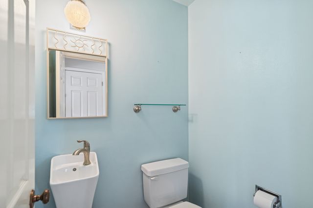 1315 Gail Drive, Buffalo Grove, IL 60089