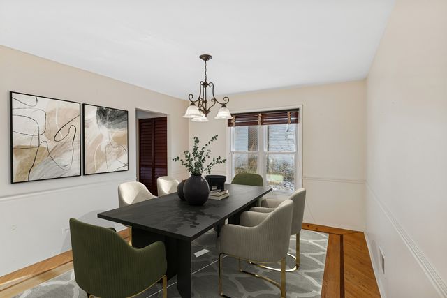 1315 Gail Drive, Buffalo Grove, IL 60089