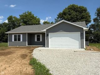 2071 S Friendship Drive, Paragon, IN 46166