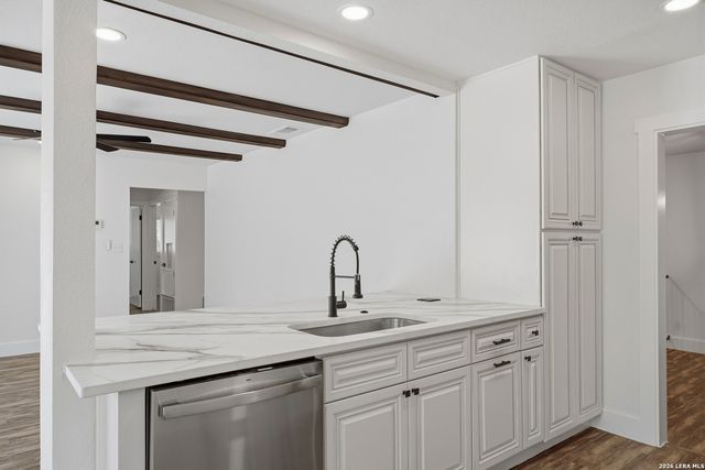 3303 Fallen Leaf, San Antonio, TX 78230