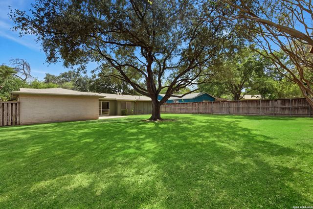 3303 Fallen Leaf, San Antonio, TX 78230