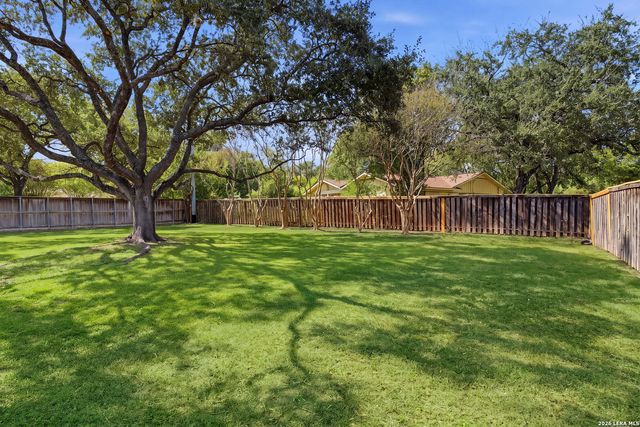 3303 Fallen Leaf, San Antonio, TX 78230