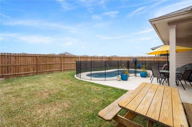 2654 Westeros, Corpus Christi, TX 78415