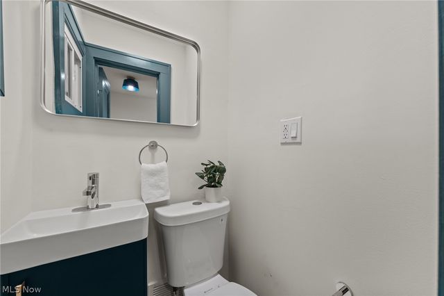 174 E 208th Street, Euclid, OH 44123