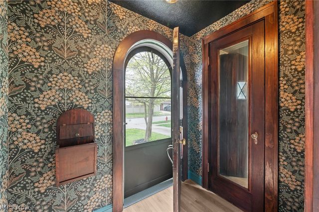 174 E 208th Street, Euclid, OH 44123