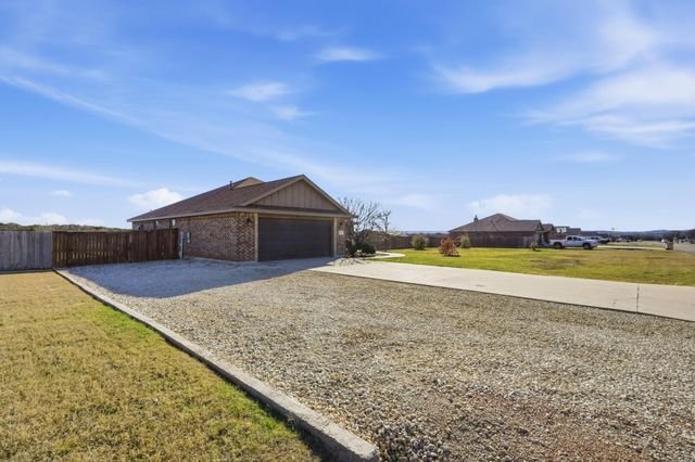 207 Countryside Drive, Tuscola, TX 79562