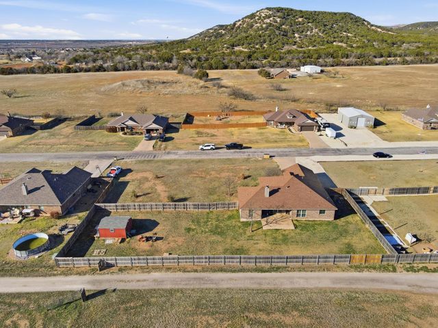 207 Countryside Drive, Tuscola, TX 79562