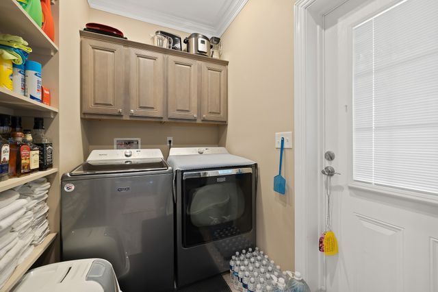 103 Molten Ln, Hilham, TN 38568