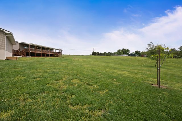 103 Molten Ln, Hilham, TN 38568