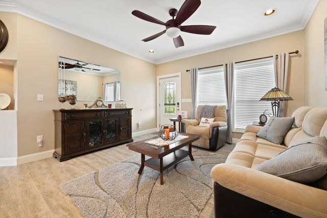 103 Molten Ln, Hilham, TN 38568