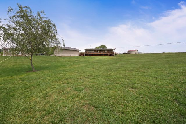 103 Molten Ln, Hilham, TN 38568