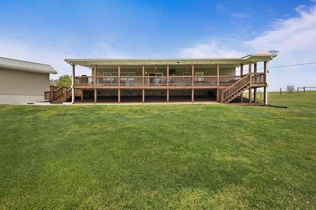 103 Molten Ln, Hilham, TN 38568