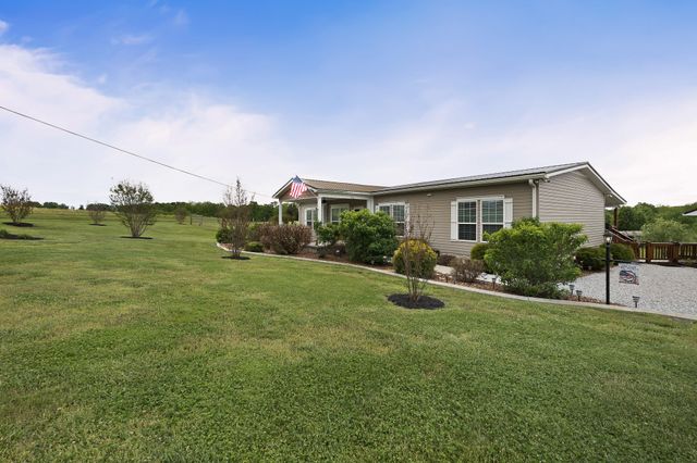 103 Molten Ln, Hilham, TN 38568