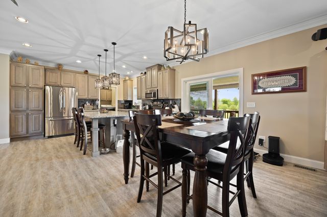 103 Molten Ln, Hilham, TN 38568