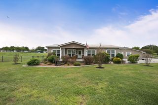 103 Molten Ln, Hilham, TN 38568