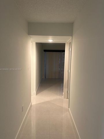 8794 SW 12th St 108, Miami, FL 33174