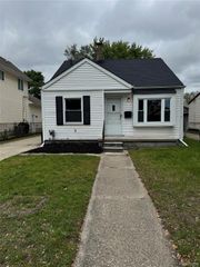 164 W Morehouse Avenue, Hazel Park, MI 48030