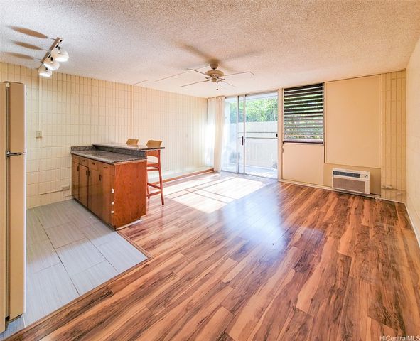 1524 Pensacola Street 108, Honolulu, HI 96822