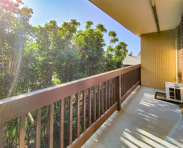 1524 Pensacola Street 108, Honolulu, HI 96822
