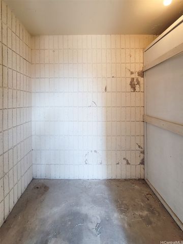 1524 Pensacola Street 108, Honolulu, HI 96822