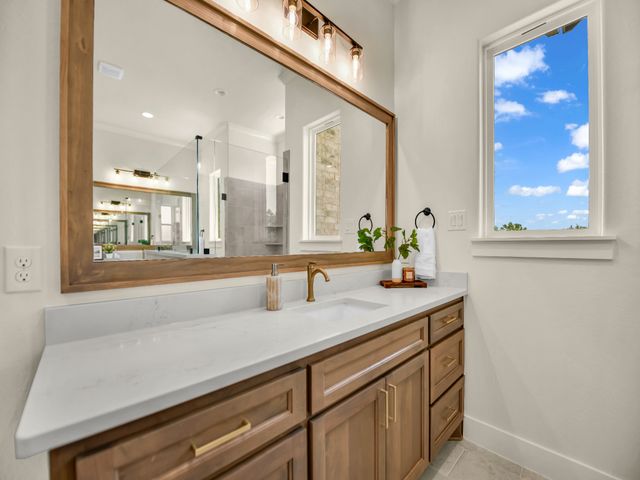 120 Turtle Back Ridge, Decatur, TX 76234