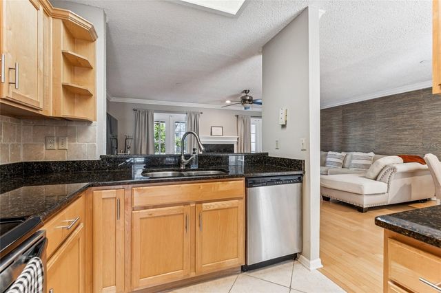 4162 BRENTWOOD PARK CIRCLE, Tampa, FL 33624