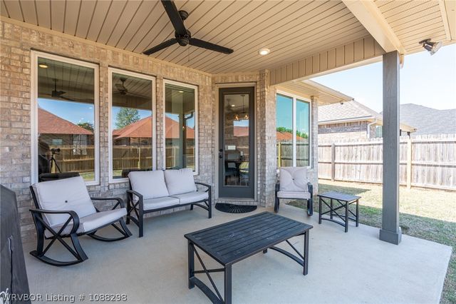 6911 Forest Canyon Drive, Fort Smith, AR 72916