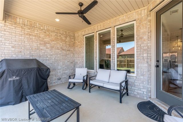 6911 Forest Canyon Drive, Fort Smith, AR 72916