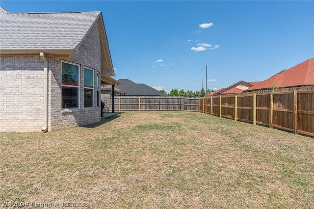 6911 Forest Canyon Drive, Fort Smith, AR 72916