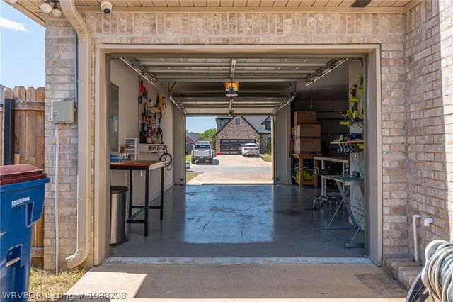 6911 Forest Canyon Drive, Fort Smith, AR 72916