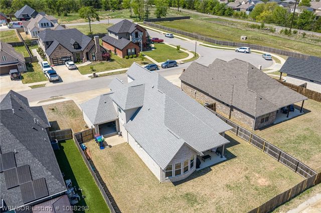 6911 Forest Canyon Drive, Fort Smith, AR 72916