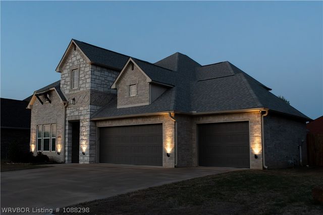 6911 Forest Canyon Drive, Fort Smith, AR 72916