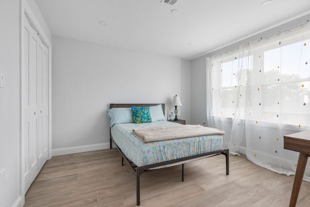 161 Sumner St 2, Quincy, MA 02169