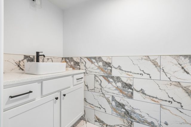 161 Sumner St 2, Quincy, MA 02169