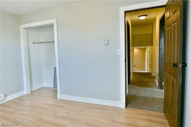 6883 Palmyra Road SW, Warren, OH 44481