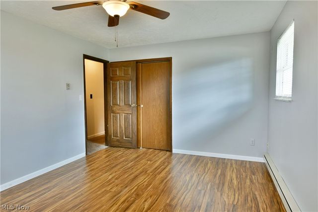 6883 Palmyra Road SW, Warren, OH 44481