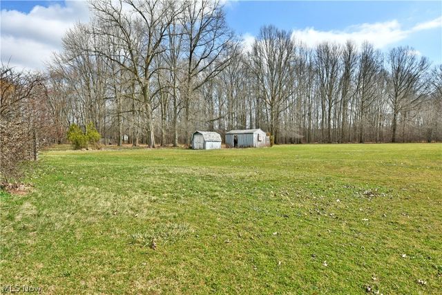 6883 Palmyra Road SW, Warren, OH 44481