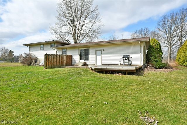 6883 Palmyra Road SW, Warren, OH 44481