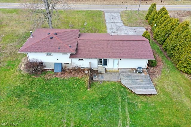 6883 Palmyra Road SW, Warren, OH 44481