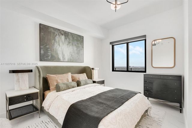 700 NE 24th St 2702, Miami, FL 33137