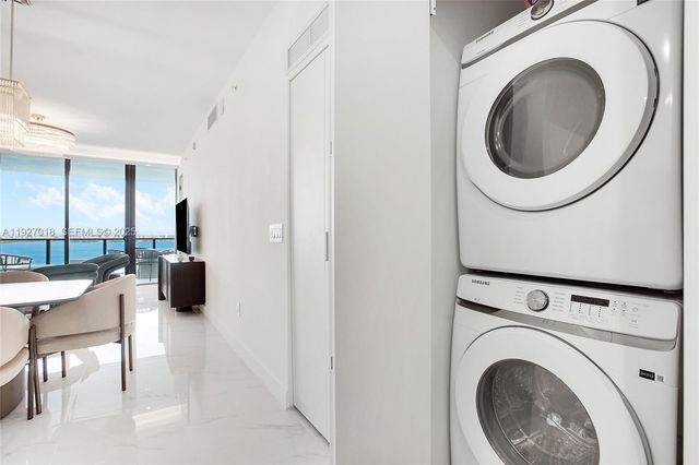 700 NE 24th St 2702, Miami, FL 33137