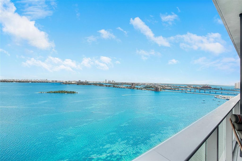 700 NE 24th St 2702, Miami, FL 33137