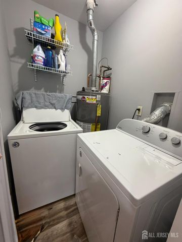 13 Middlesex Boulevard, Old Bridge, NJ 07735